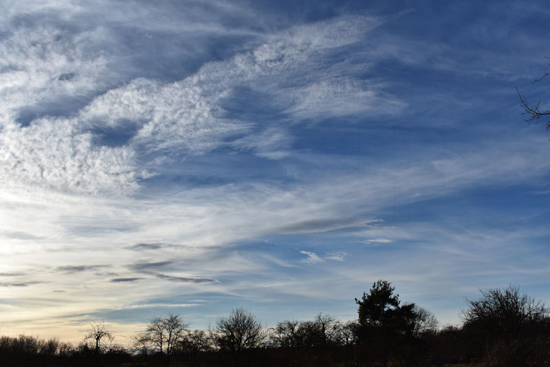 jesus-ist-lebendig-bilder-koenig-der-welt-himmel-fotografie-wse.jpg